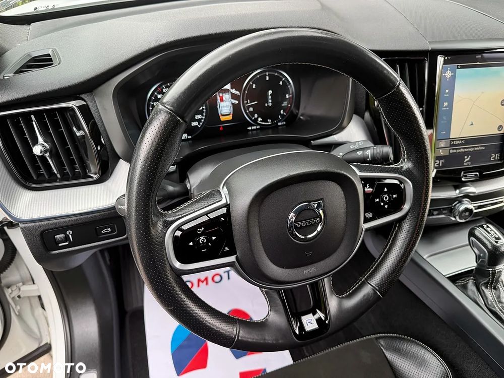 Volvo XC 60 D4 AWD Geartronic RDesign - 21