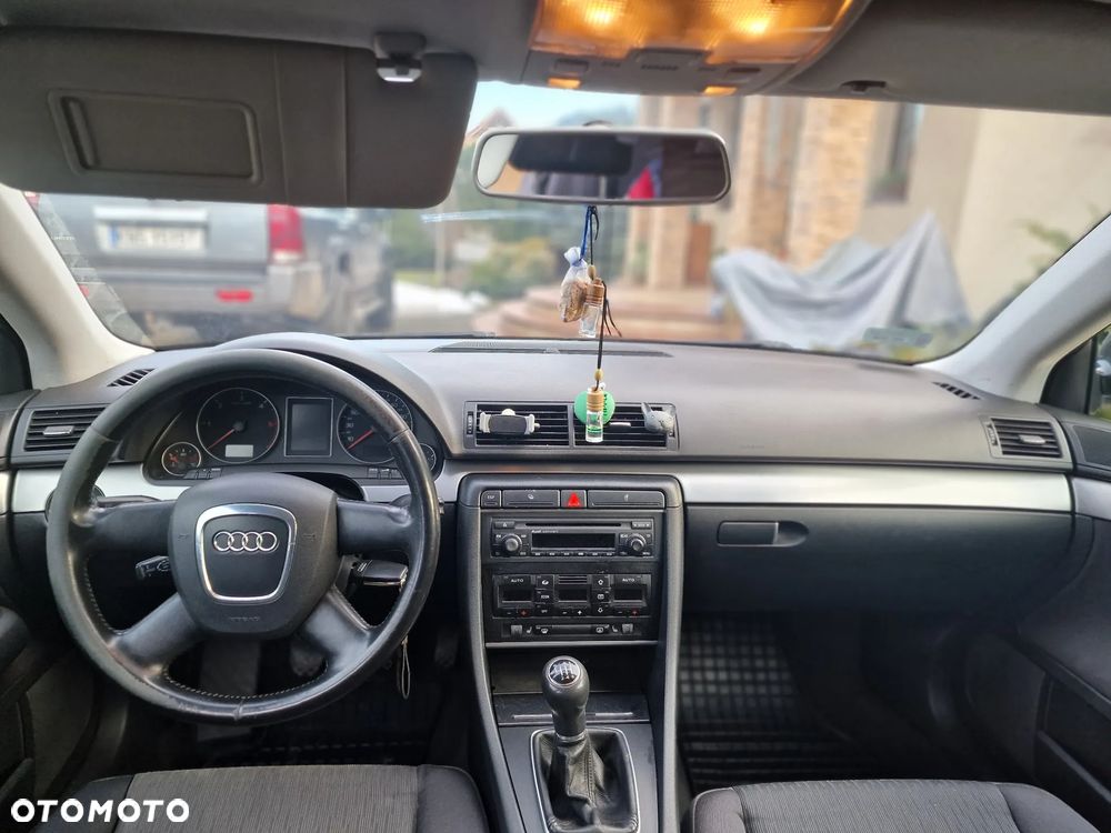 Audi A4 Avant 2.0 TDI - 14