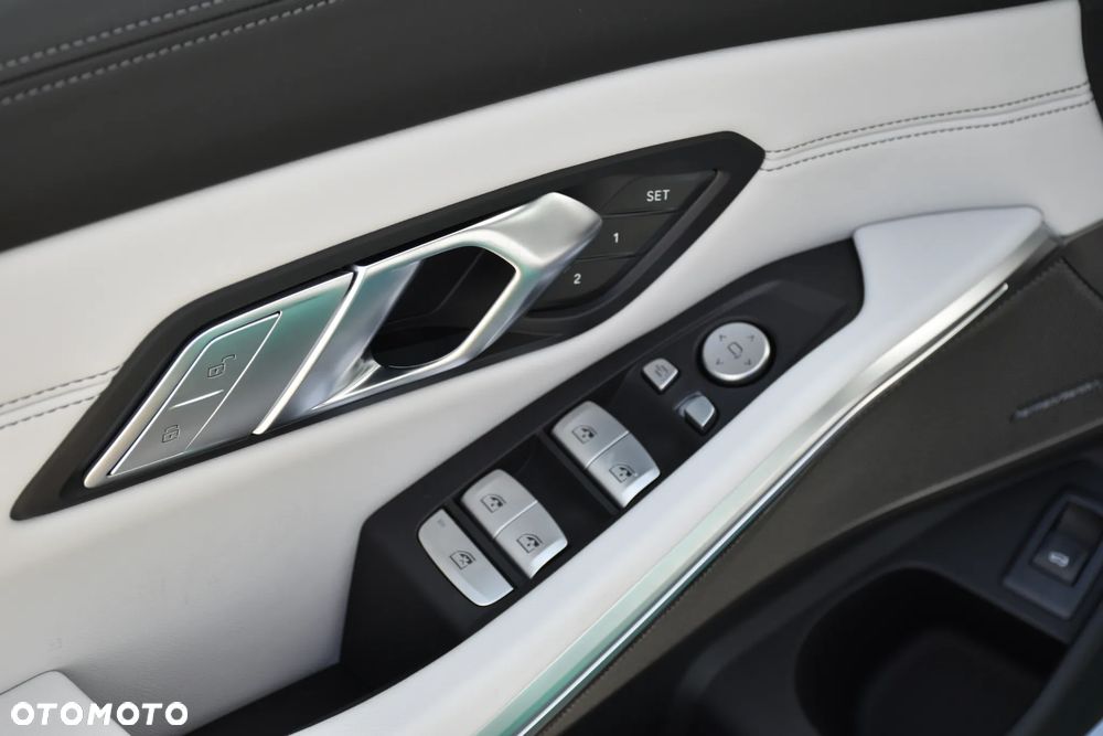 BMW M3 Competition M xDrive - 13