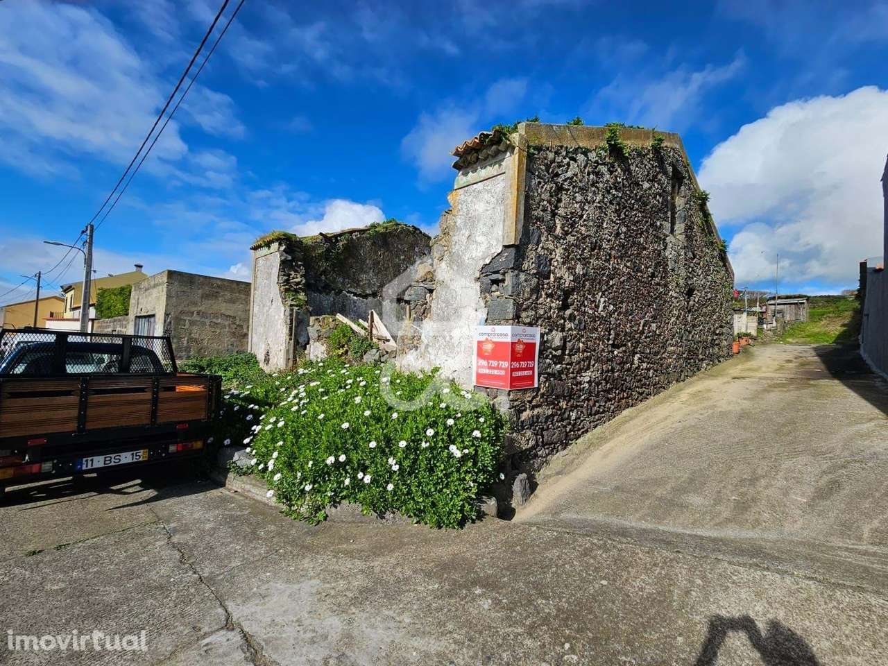 Moradia em Estado de Ruina - Ponta Garça - Vila Franca do Campo - Grande imagem: 2/7