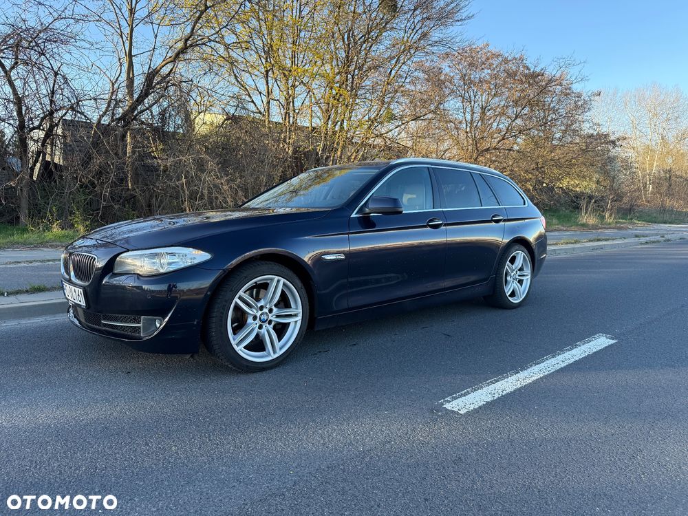 BMW Seria 5 520i - 4