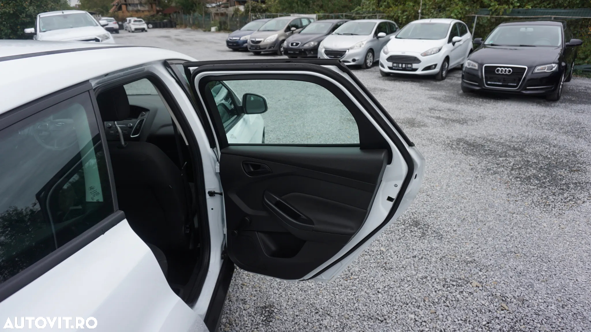 Ford Focus 1.0 EcoBoost Start Stop Trend - 11