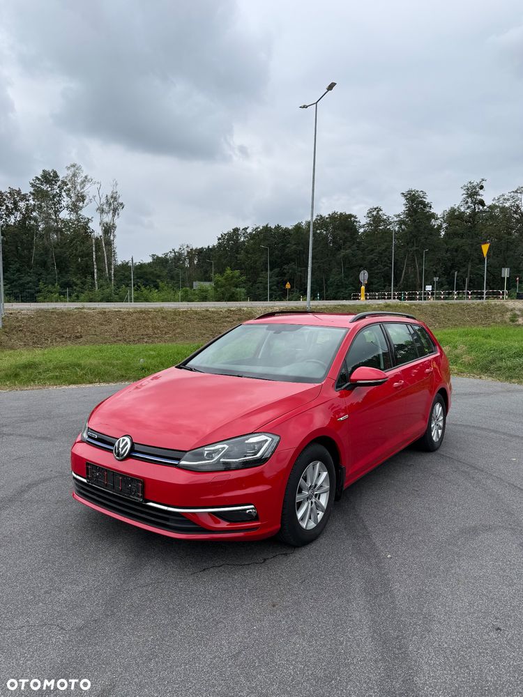 Volkswagen Golf - 10