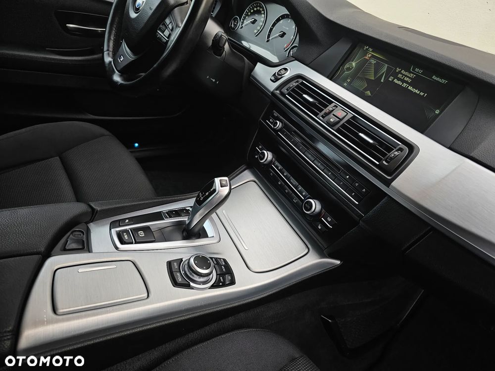 BMW Seria 5 520d - 16