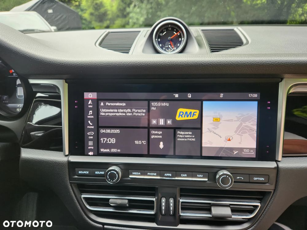Porsche Macan - 18