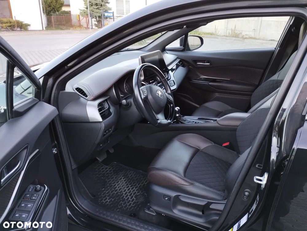 Toyota C-HR - 17
