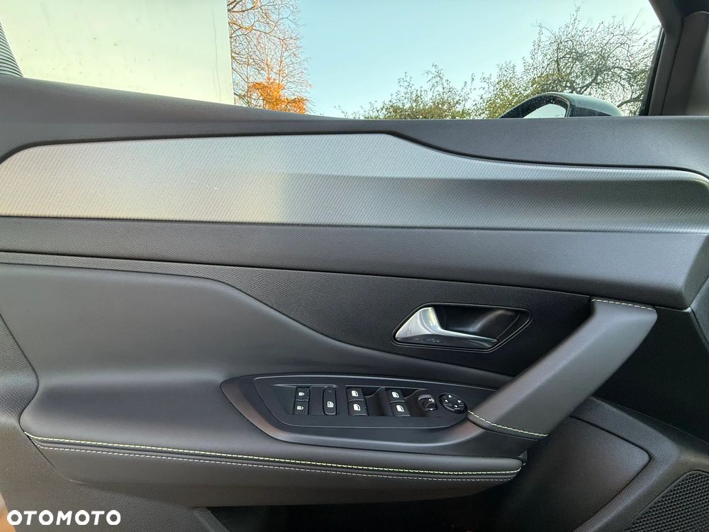 Peugeot 408 1.2 PureTech GT S&S EAT8 - 19