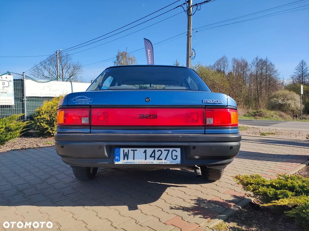 Mazda 323 - 4