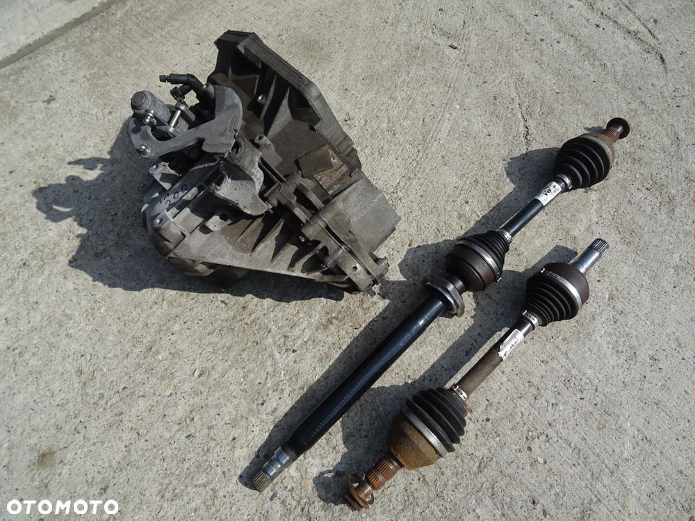 OPEL INSIGNIA 2,0 CDTI SKRZYNIA BIEGÓW 6 MANUAL F40 / R8 - 8