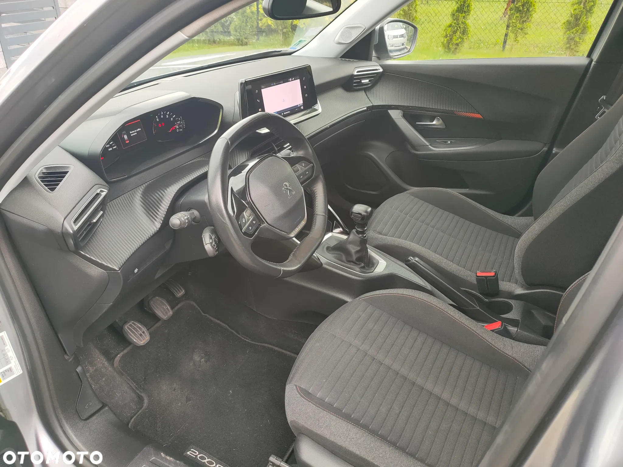 Peugeot 2008 - 6