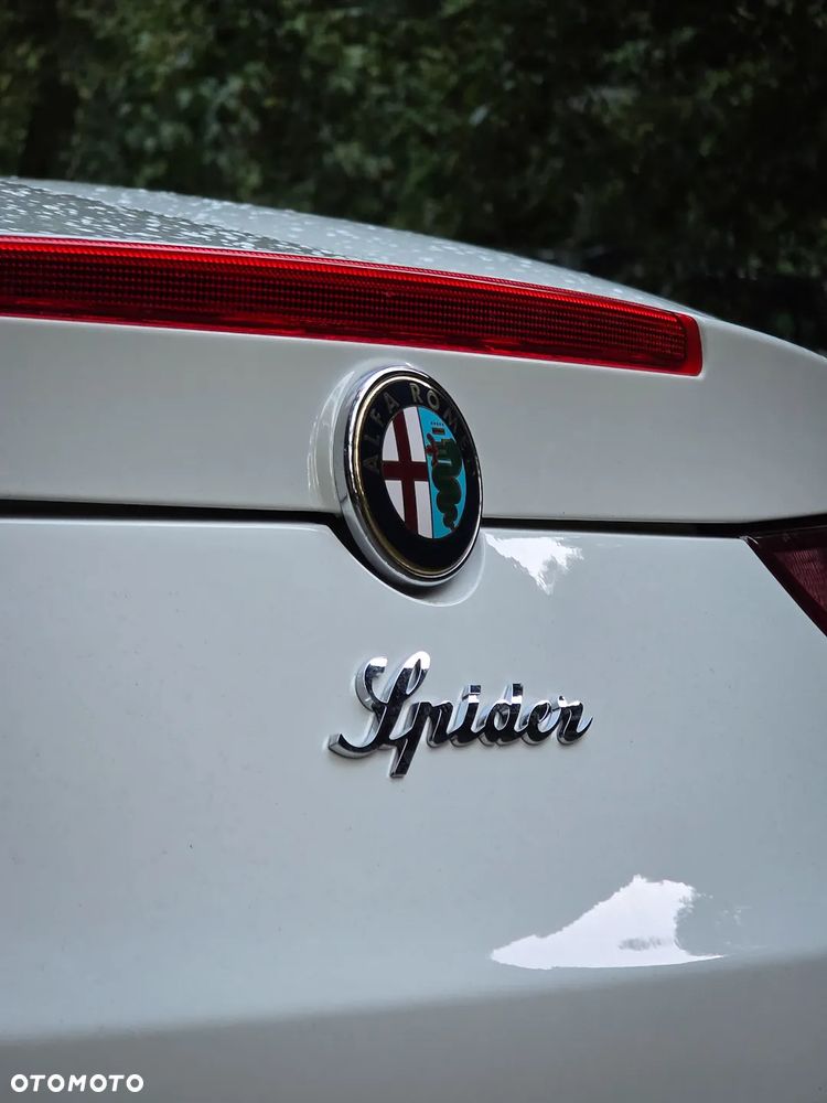 Alfa Romeo Spider 2.0JTDM - 9