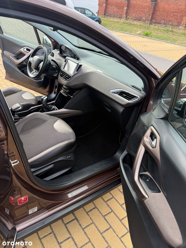 Peugeot 2008 e-HDi FAP 92 STOP & START Allure - 15