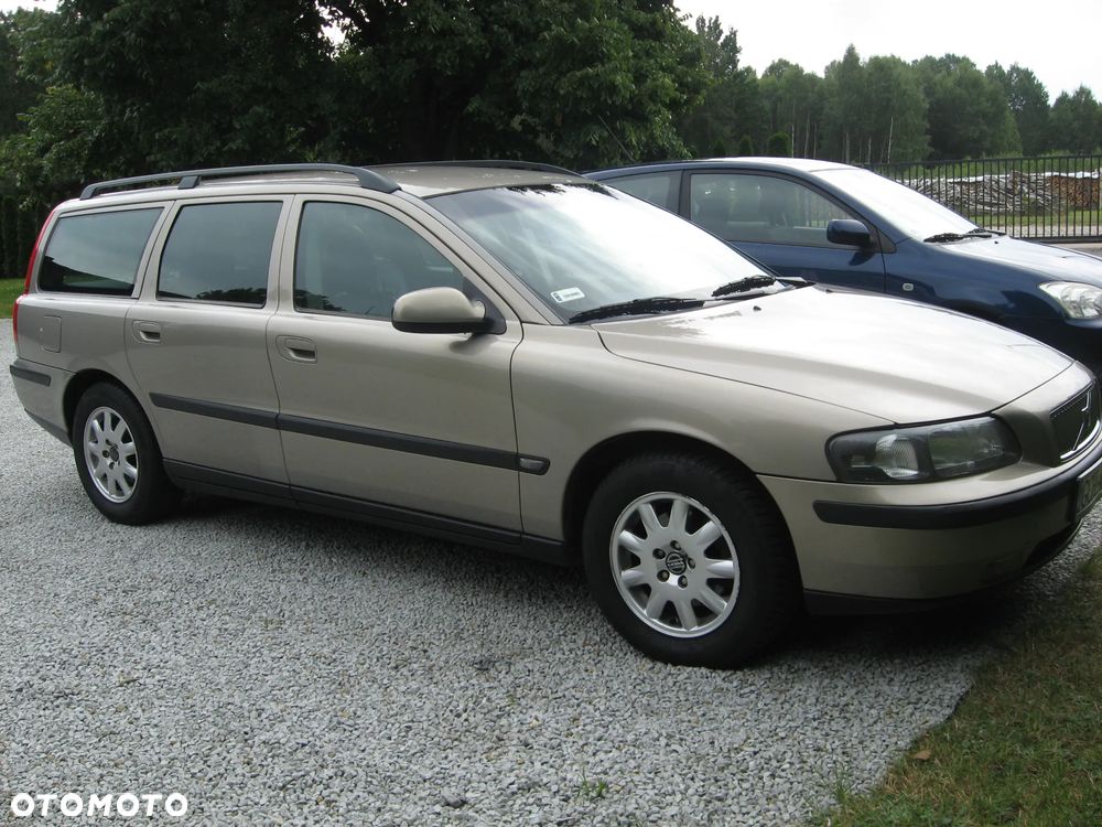 Volvo V70 2.4 Summum - 3