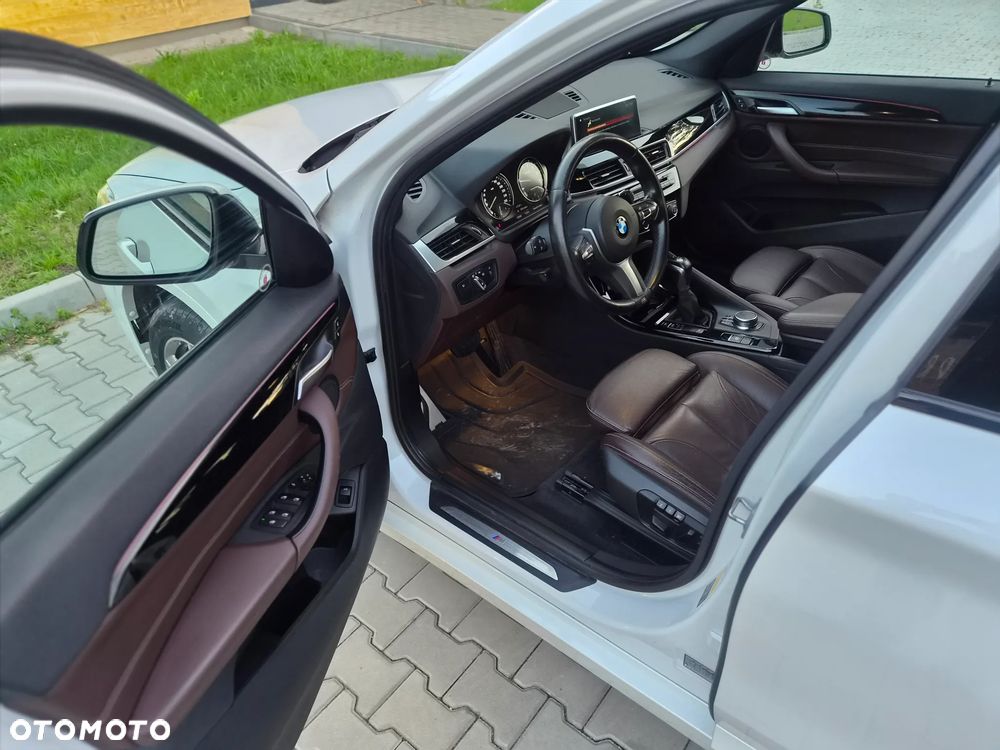 BMW X1 xDrive25i M Sport - 24