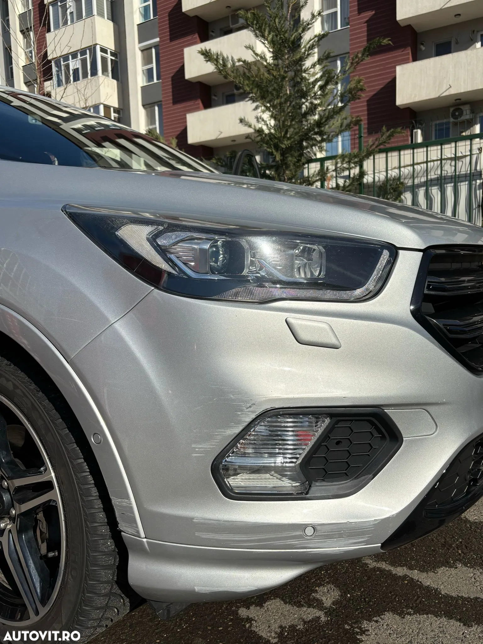 Ford Kuga 2.0 TDCi 4WD Powershift ST-Line - 31