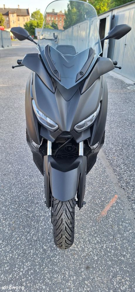 Yamaha X-max - 24