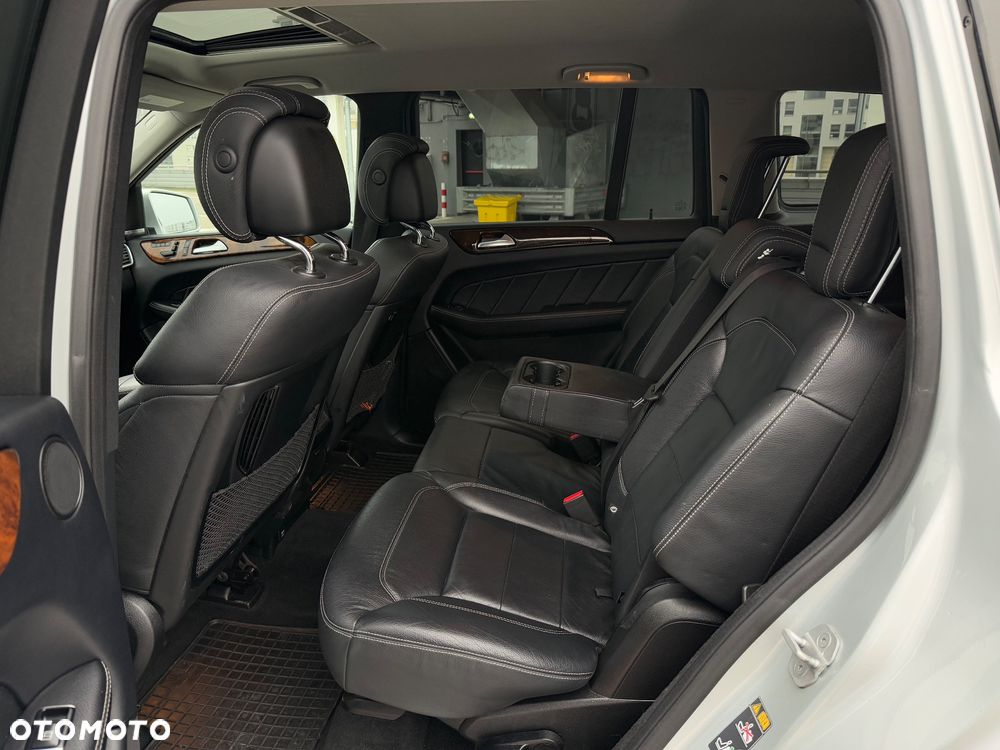 Mercedes-Benz GL - 31