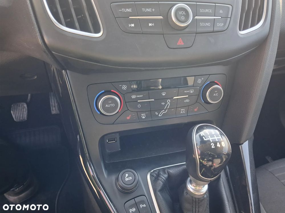 Ford Focus 1.5 TDCi DPF Start-Stopp-System Titanium - 14