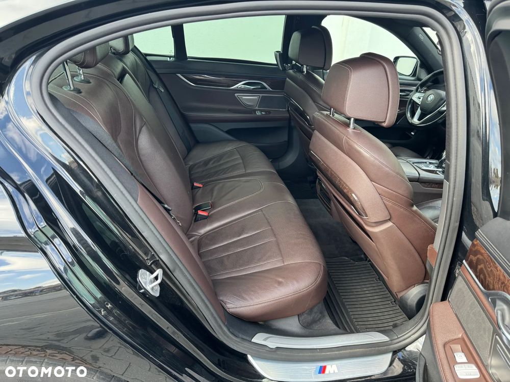 BMW Seria 7 730d xDrive - 17