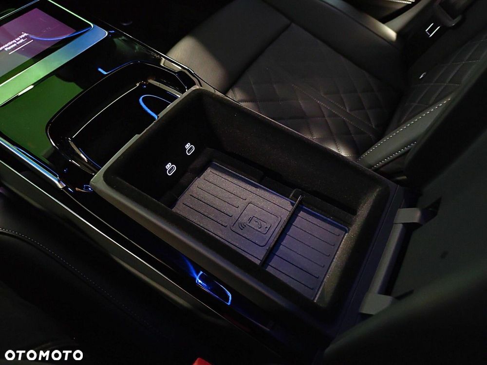 Audi S8 - 29