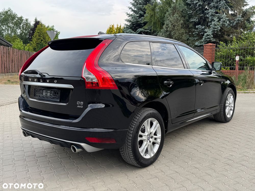 Volvo XC 60 D5 AWD R-Design Kinetic - 9