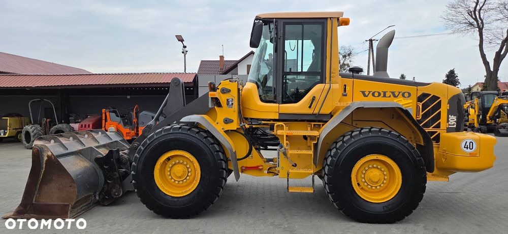 Volvo <<Volvo L90F, tylko 9400Mtg oryginał! Serwis Volvo Niemcy! Waga! sprowadzona>> - 1