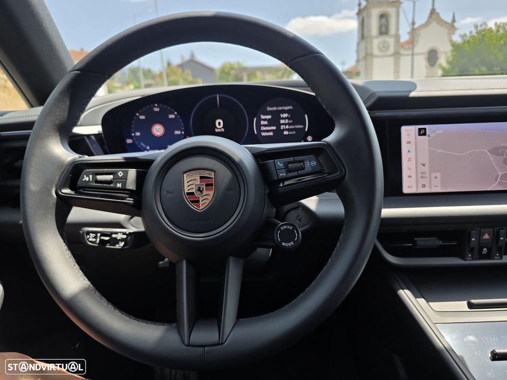 Porsche Macan Electric 4 - 27