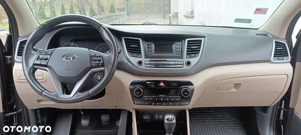 Hyundai Tucson 2.0 CRDI BlueDrive Comfort 2WD - 13