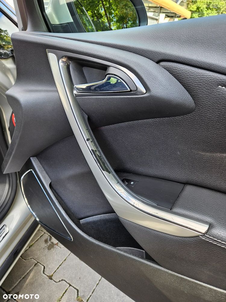 Opel Astra IV 1.7 CDTI Cosmo - 29