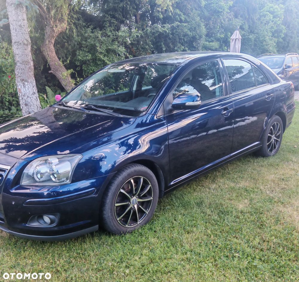 Toyota Avensis 2.0 D-4D Sol - 3