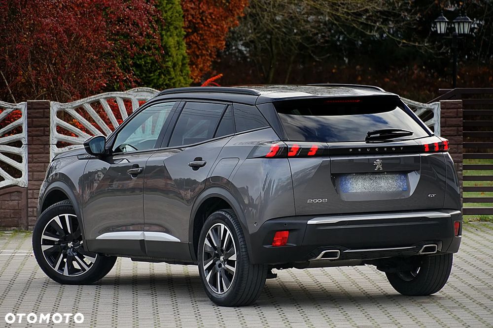 Peugeot 2008 PureTech 130 EAT8 GT - 16