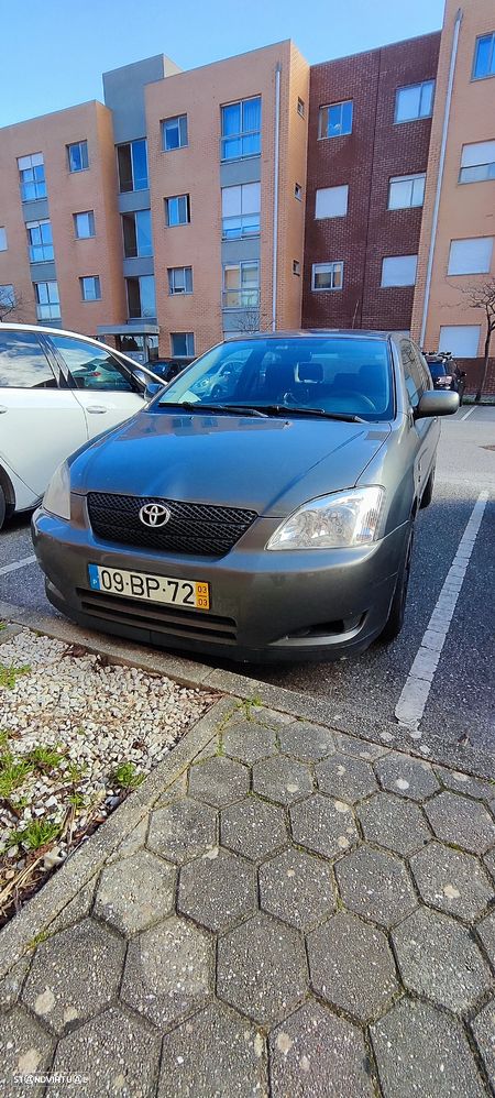 Toyota Corolla 2.0 D-4D Sol - 1