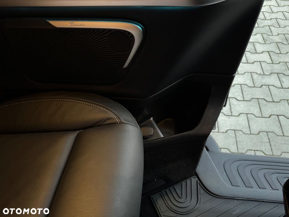 Mercedes-Benz Klasa V 300 d Avantgarde 9G-Tronic (d³ugi) - 31