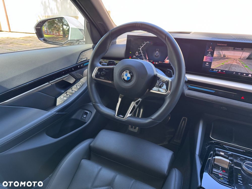 BMW Seria 5 520d xDrive mHEV M Sport - 38