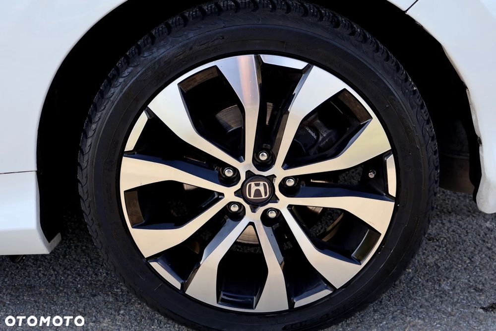 Honda Civic 1.5 i-VTEC Turbo CVT Elegance - 5
