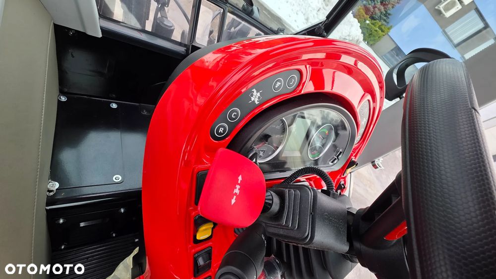 ANTONIO CARRARO TR 8900 TR 8900 silnik KUBOTA Obrotowy Fotel ! Skrzynia bezstopniowa TONY - 22