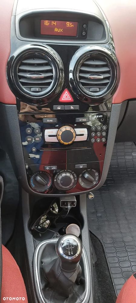 Opel Corsa 1.2 16V Enjoy - 16