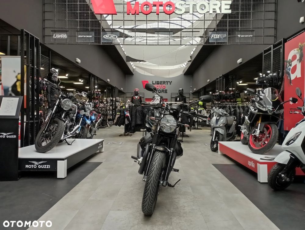 Moto Guzzi V7 - 2