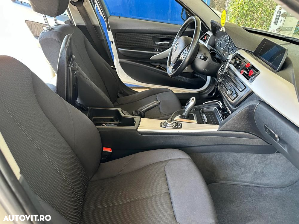 BMW Seria 3 318d Aut. - 4