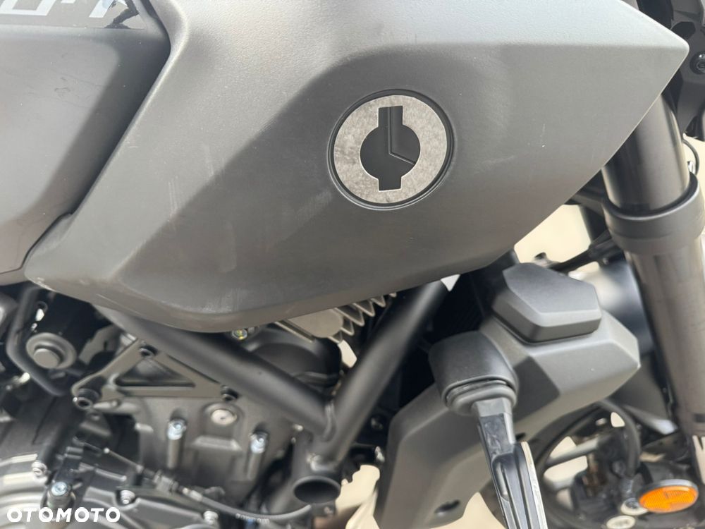 Yamaha MT - 15
