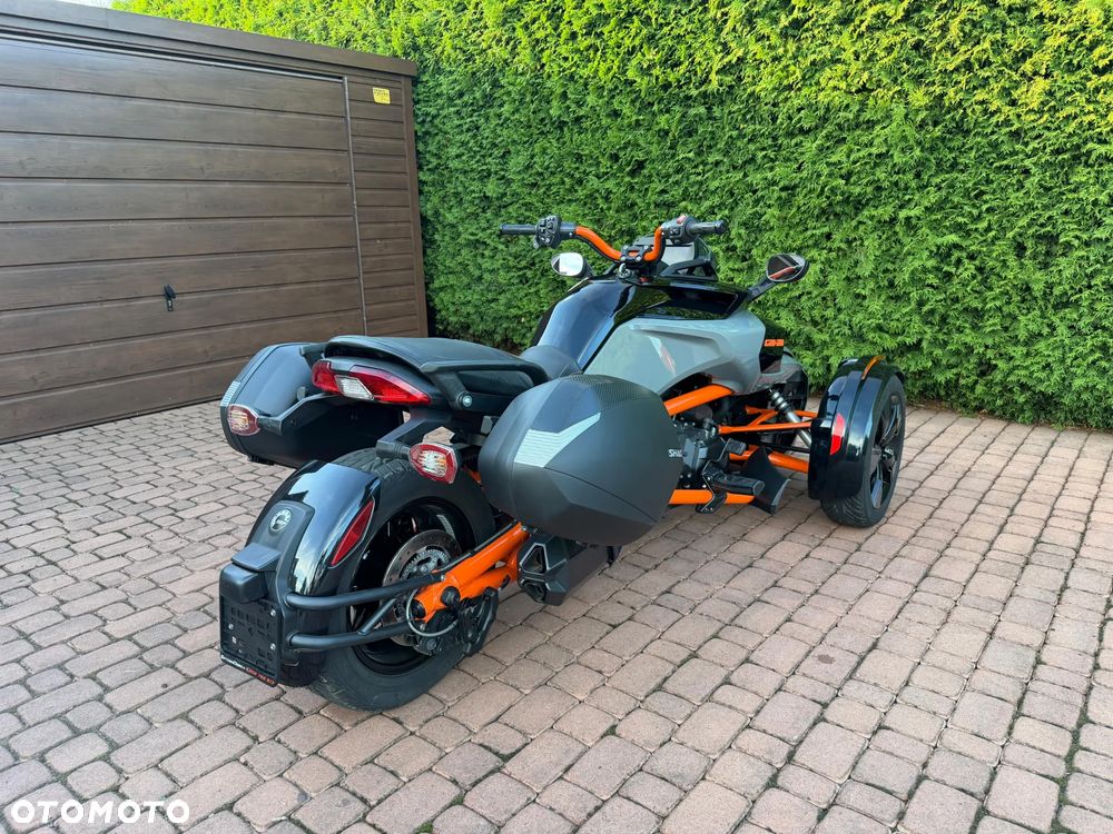 Can-Am Spyder - 4