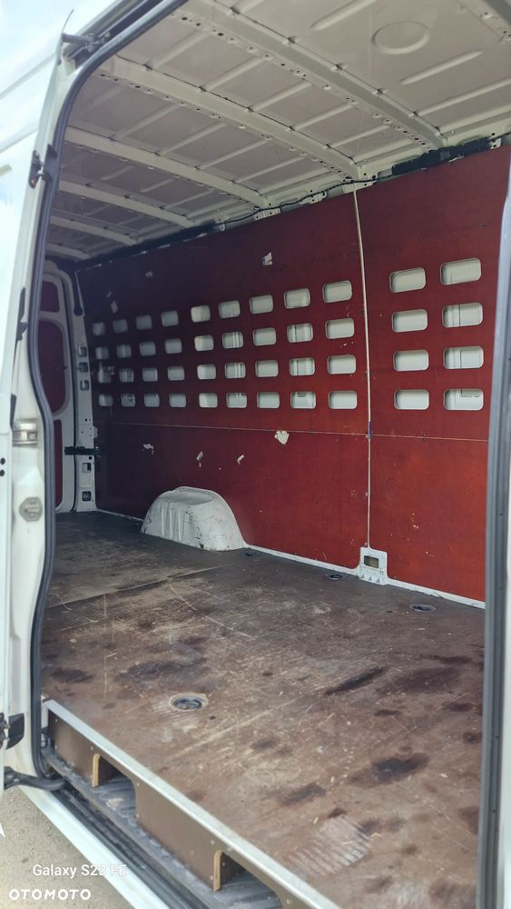 Volkswagen Crafter - 12