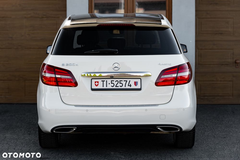Mercedes-Benz Klasa B 200 (CDI) d 4Matic 7G-DCT AMG Line - 8