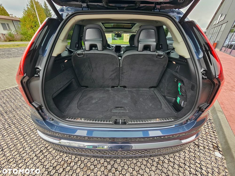 Volvo XC 90 T8 AWD Recharge Geartronic Inscription Edition - 21