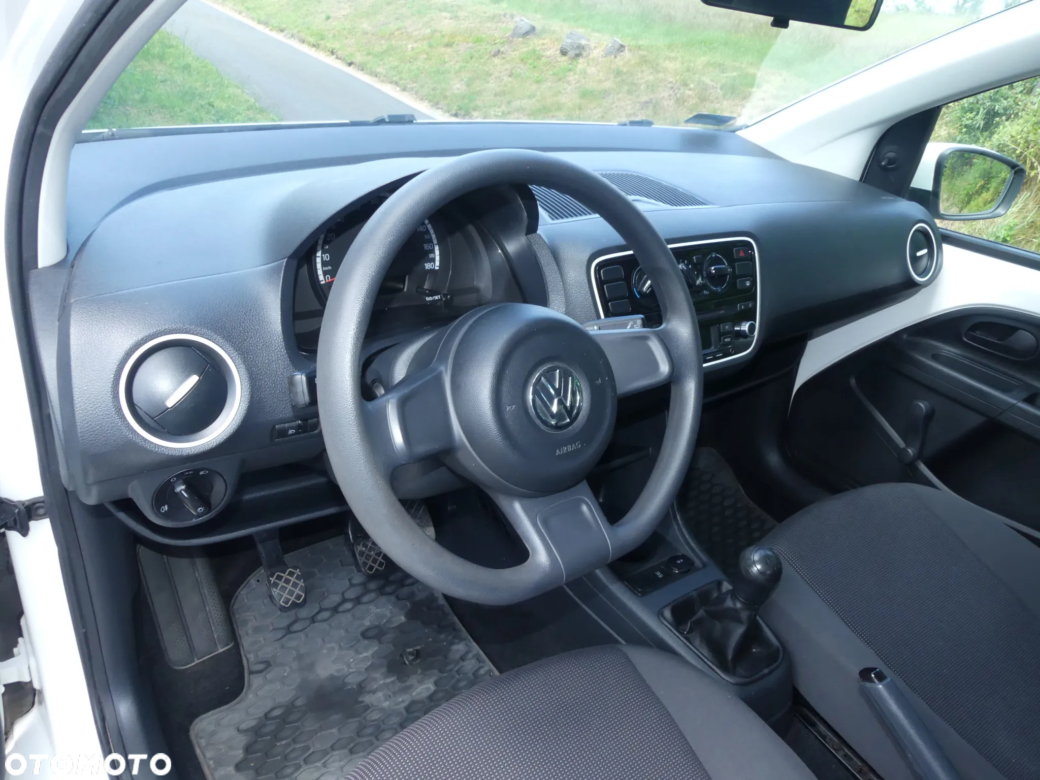 Volkswagen up! 1.0 move - 7