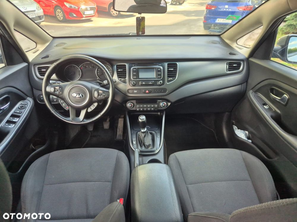 Kia Carens 1.6 GDI L 7os EU6 - 10