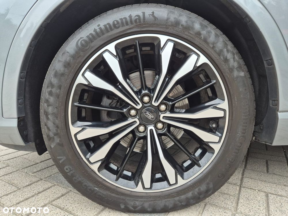 Ford Kuga 1.5 EcoBoost ST-LINE - 13