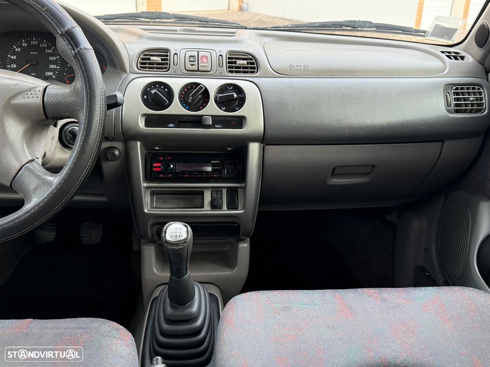 Nissan Micra 1.5 D Luxury - 18