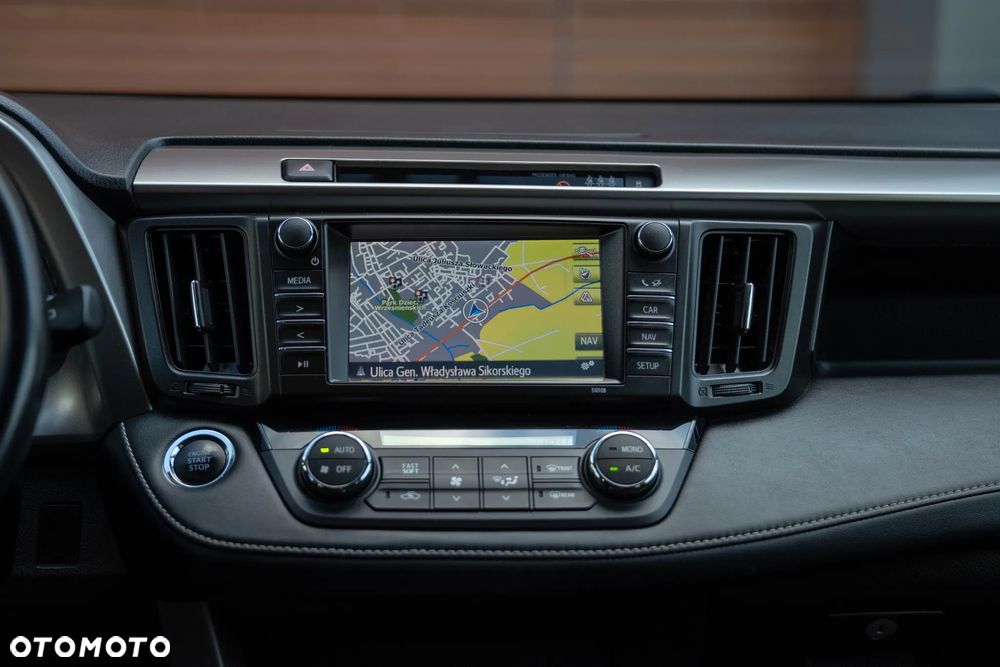 Toyota RAV4 2.0 D-4D Active 4x2 - 20