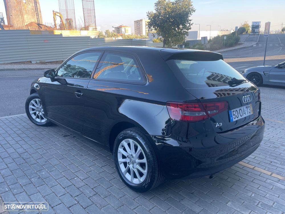 Audi A3 1.6 TDI Advance - 4